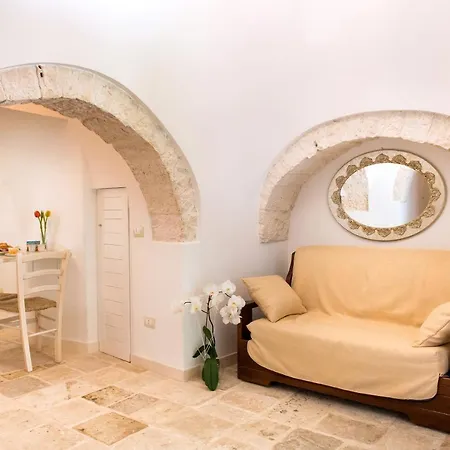 Trullo Giardino Fiorito *
